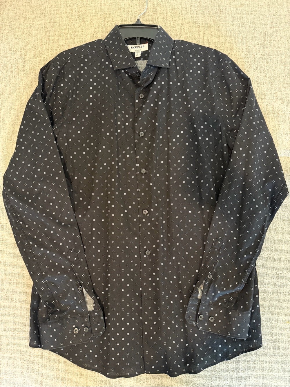 Express Extra Slim Fit button-down dress shirt in black with geometric print 📐